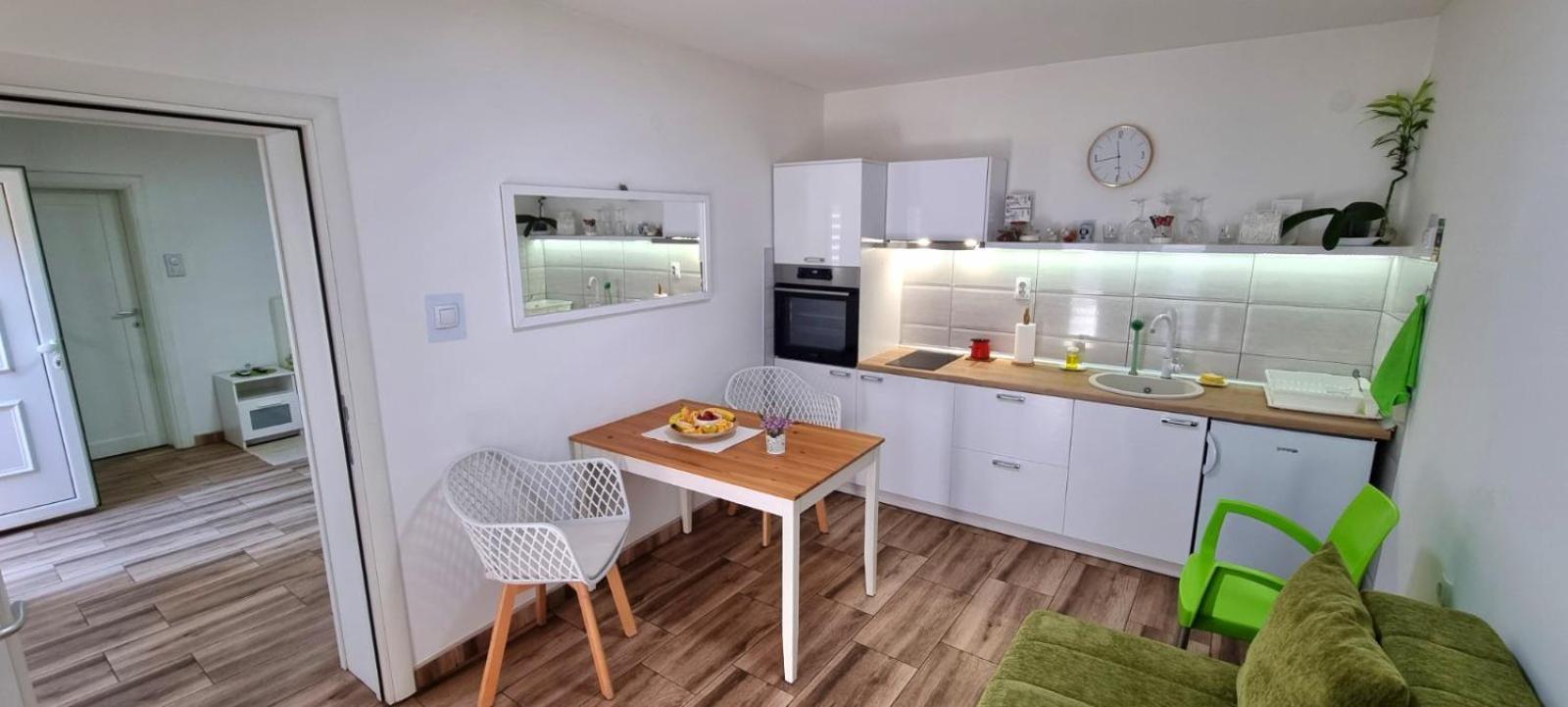 "My Life" Luxury River Apartments Ni Exterior foto