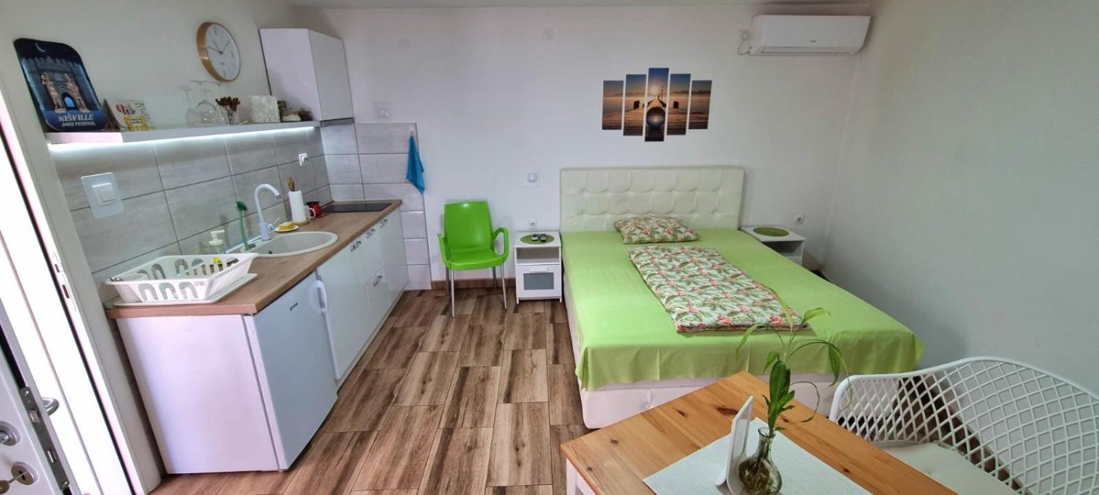 "My Life" Luxury River Apartments Ni Exterior foto