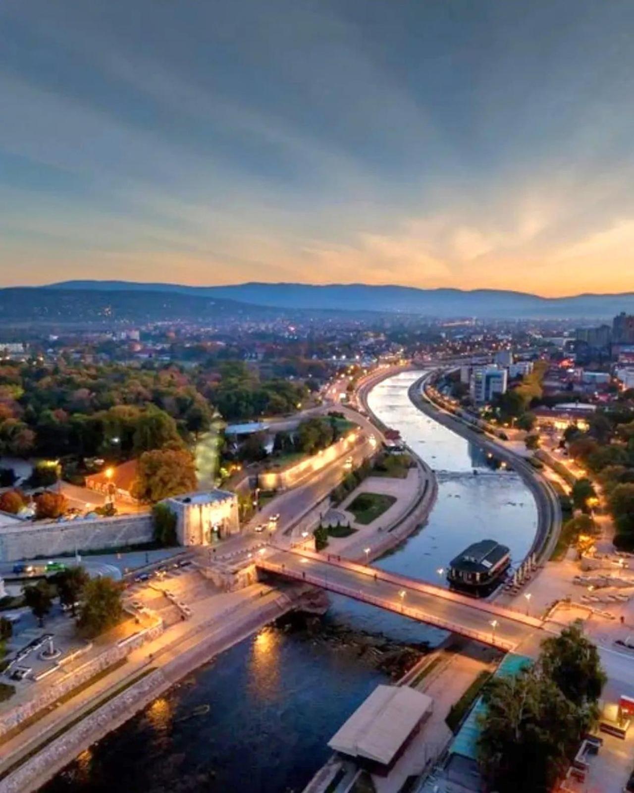 "My Life" Luxury River Apartments Ni Exterior foto
